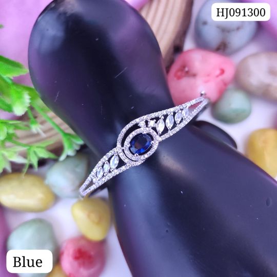 AD Bracelet (140)