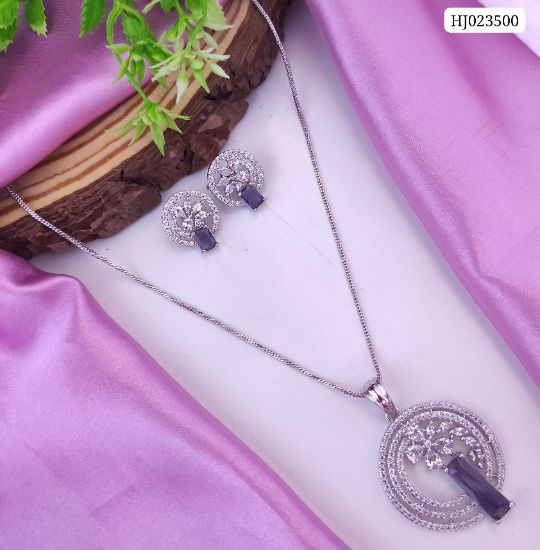 AD Pendant Set (11)