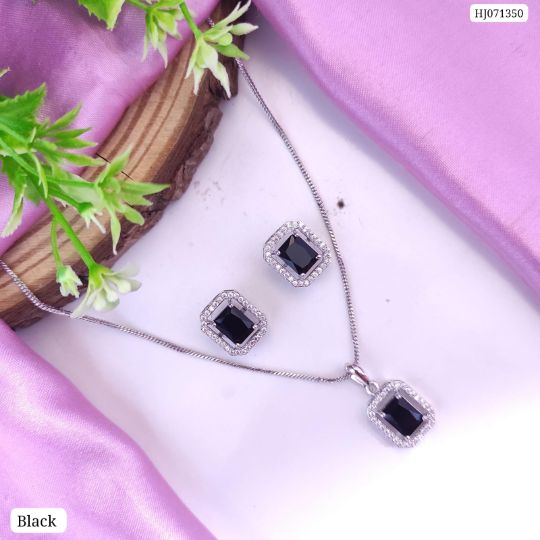 AD Pendant Set (31)