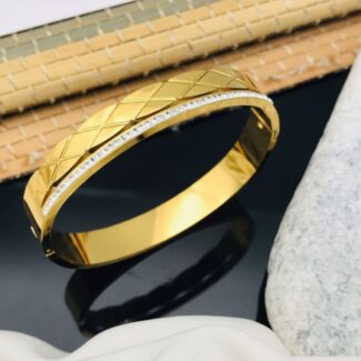 Luxe Lattice Anti-Tarnish Crystal-Edge Bracelet