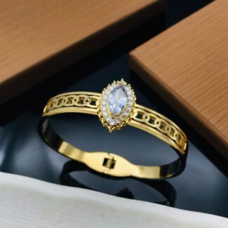 Regal Marquise Anti-Tarnish Gold Crystal Bracelet