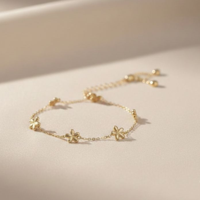 Daisy Whisper Anti-Tarnish Minimal Gold Bracelet 2